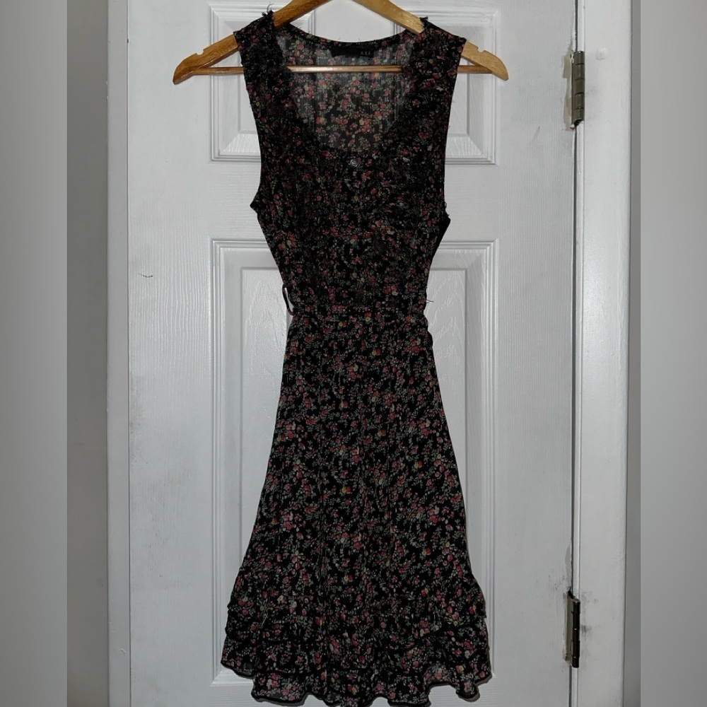 Forever 21 Black Floral Dress